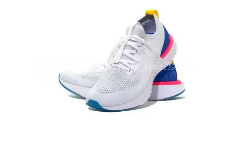 8868体育官网百度识图**温暖舒适的冬款男运动鞋：御寒保暖，风
度翩翩**