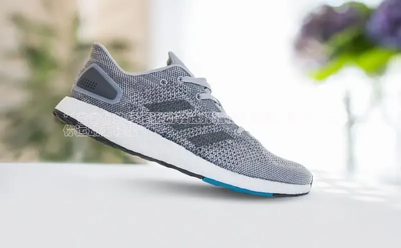 8868APP登录入口同程**爸爸们的轻便运动鞋选择指南：舒适、透气、助
你运动更轻松**