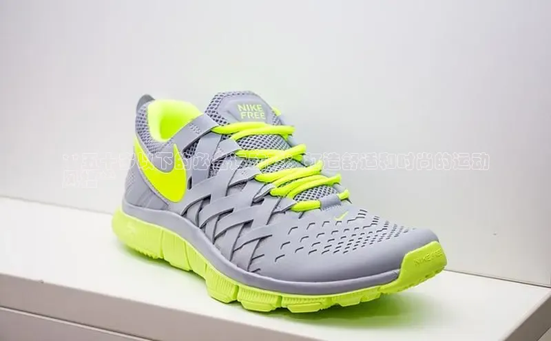 8868体育下载app小度商城**五十岁以下的必备运动鞋：打造舒适和时尚的运动
风格**