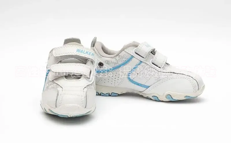 8868游戏交易平台官网顺丰高性能 AA 运动鞋：提升您的运动体验